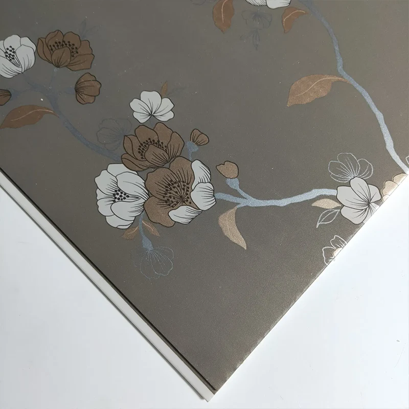 Hogyan javítja a melegen sajtolt PVC mennyezeti panel a belső kialakítást és a tartósságot?